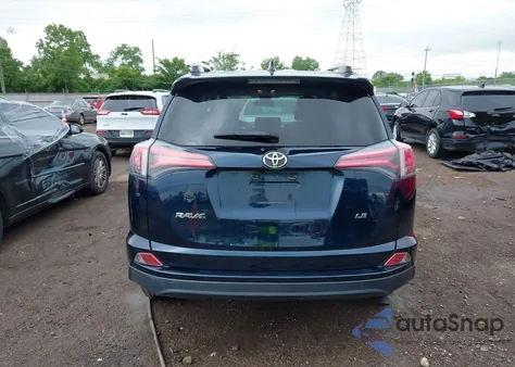 2017 Toyota Rav4 Le z USA, uszkodzony, nr VIN JTMZFREV0HJ119672